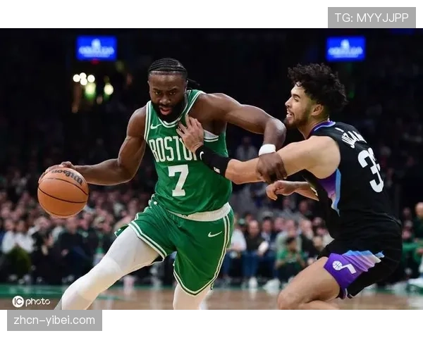 凯尔特人97-81轻取太阳，布朗23分15篮板13助攻收获赛季第三次三双